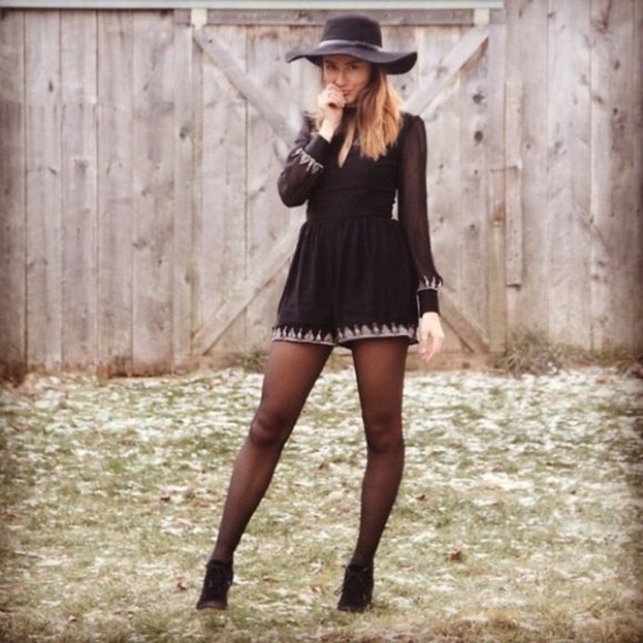 House of Harlow 1960 Hendrix Embroidered Romper XS - Picture 3 of 10